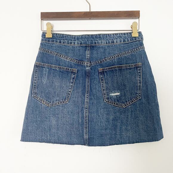 VICI Kynlee Distressed Denim Mini Skirt Small S - Picture 6 of 8